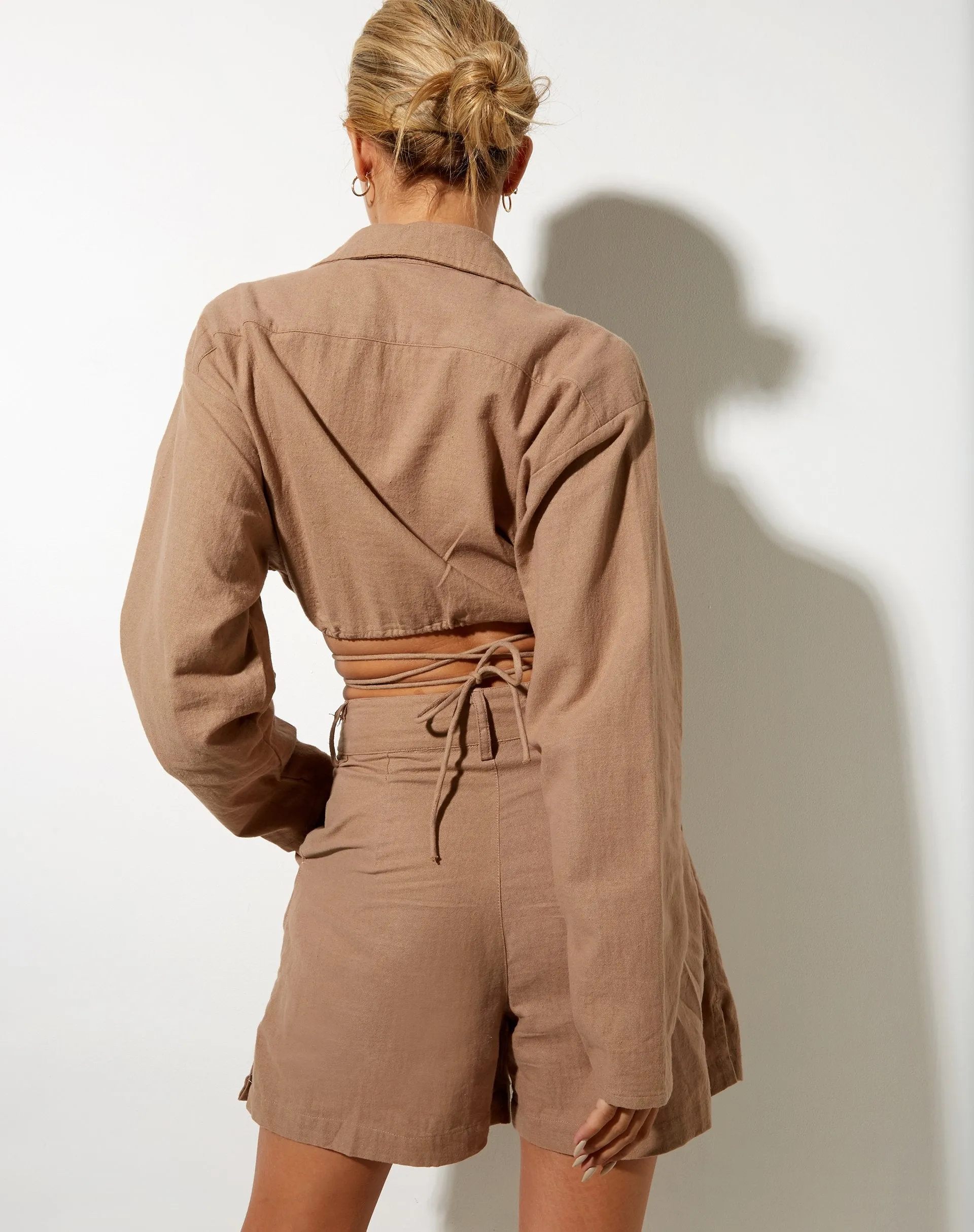 Elisa Cropped Shirt in Rami Biscuit