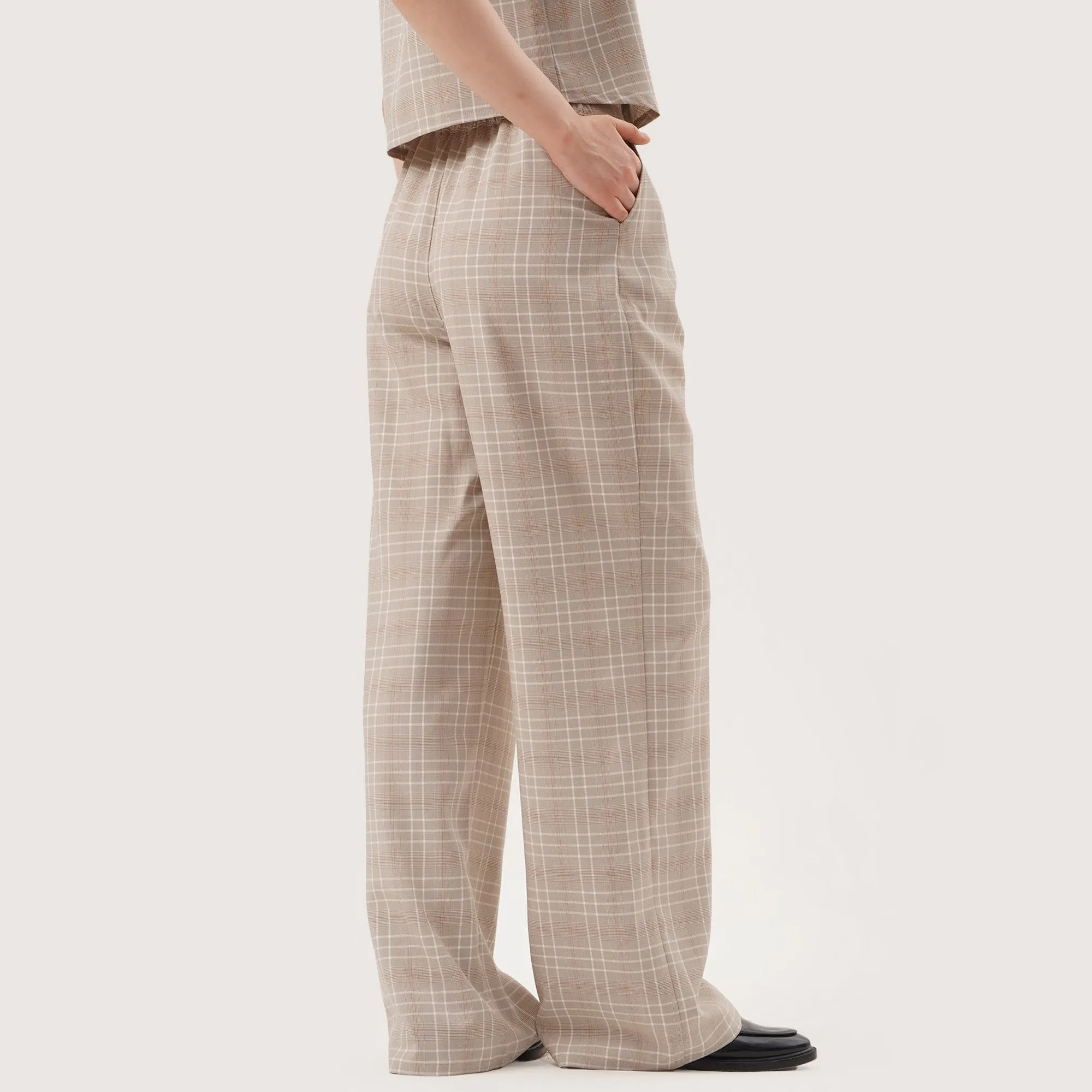Pleated Wide Legged Plaid Trousers